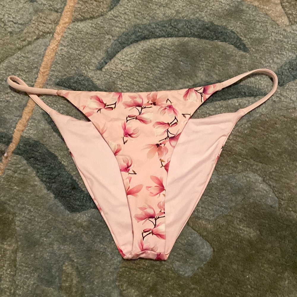 Gorgeous floral Frankie’s bikini bottoms